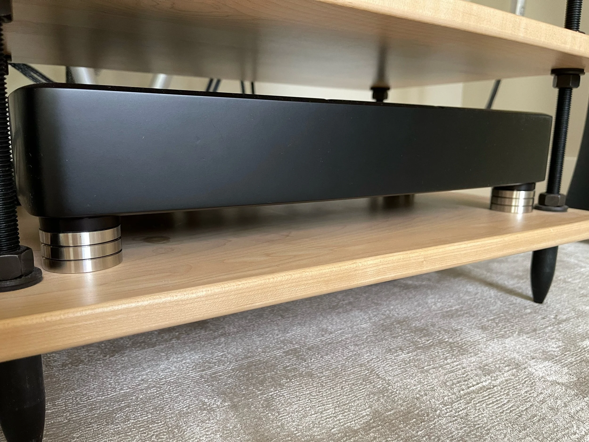 Ansuz Acoustics Mainz8 C2 Power Distributor — Audiophilia