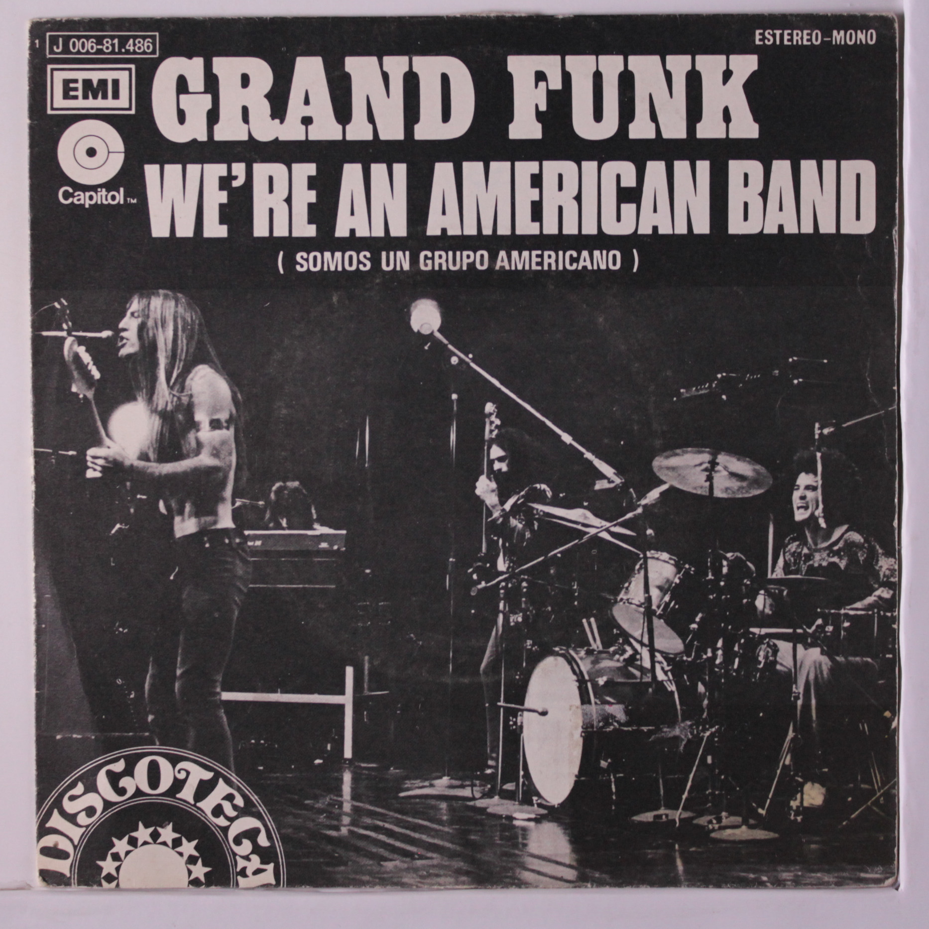 Группа grand funk. Grand Funk Railroad 1969. Grand Funk Railroad Grand Funk 1969. Grand Funk Railroad we're an American Band 1973. Grand Funk Railroad 1971.