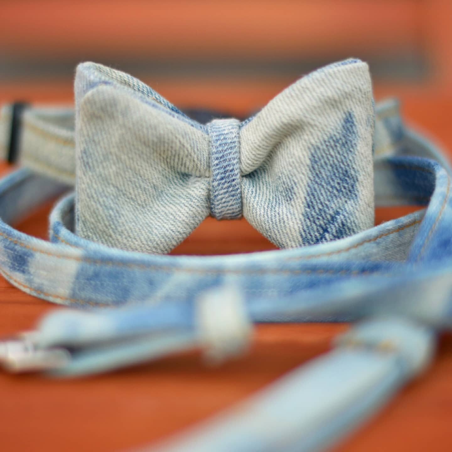 Make a donation and receive a gift! 🐕 
#mistermigs #doggearforgood 
___________
Click #linkinbio to browse our gift gallery of denim #bowties, #leashes and MORE! 👖
__________
Your donation benefits young adults with #autism and #developmentaldisabi