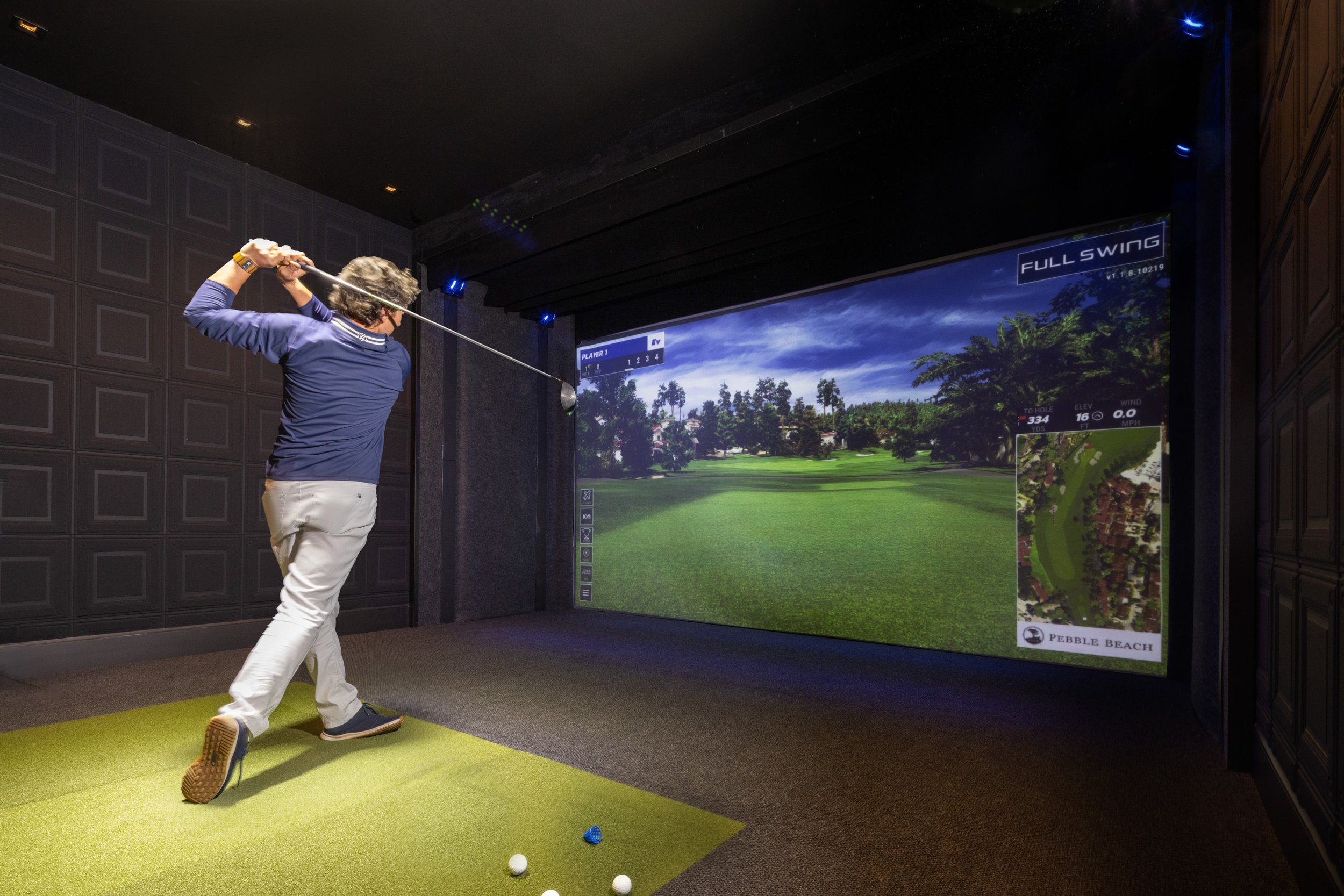 golf simulator-.jpg