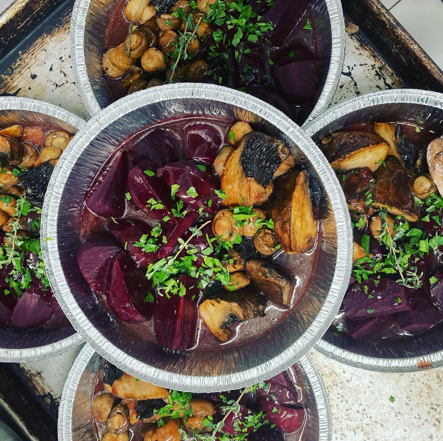 We are in full Xmas swing over here packing up all of your ready to heat feast like this Beet &amp; Mushroom Bourguignon. We have a handful of single holiday meals, for pick up today or tomorrow - DM us to claim yours!