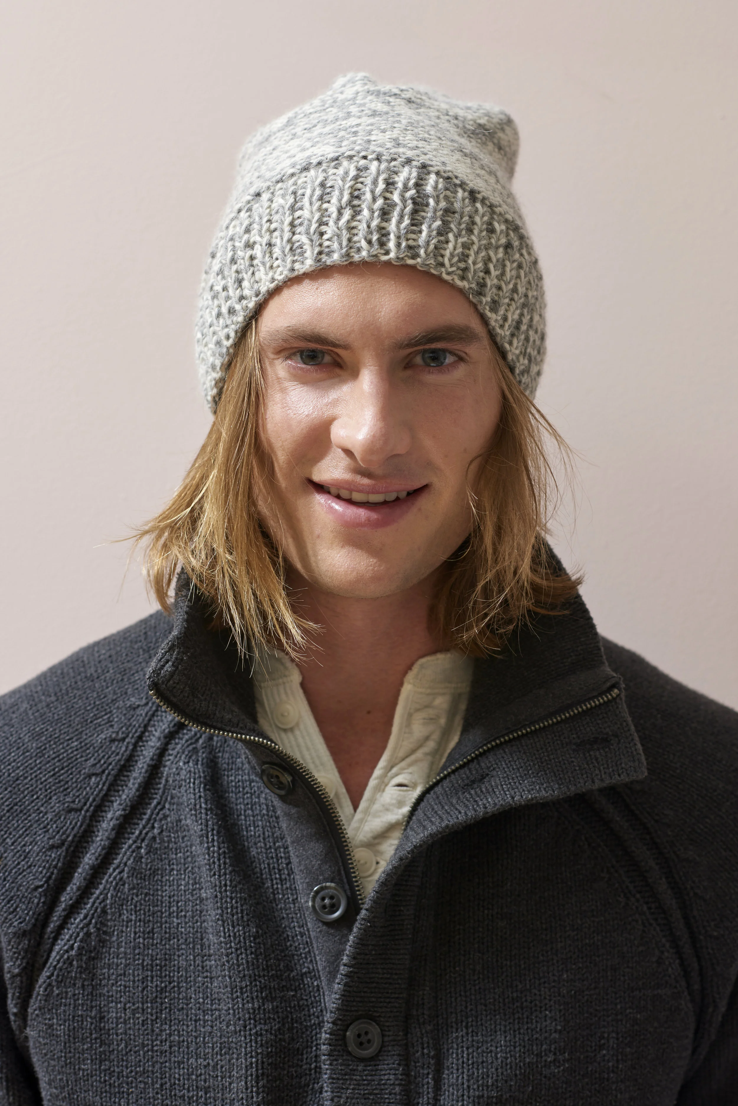 Bicolor Man Grey Cream 1.jpg