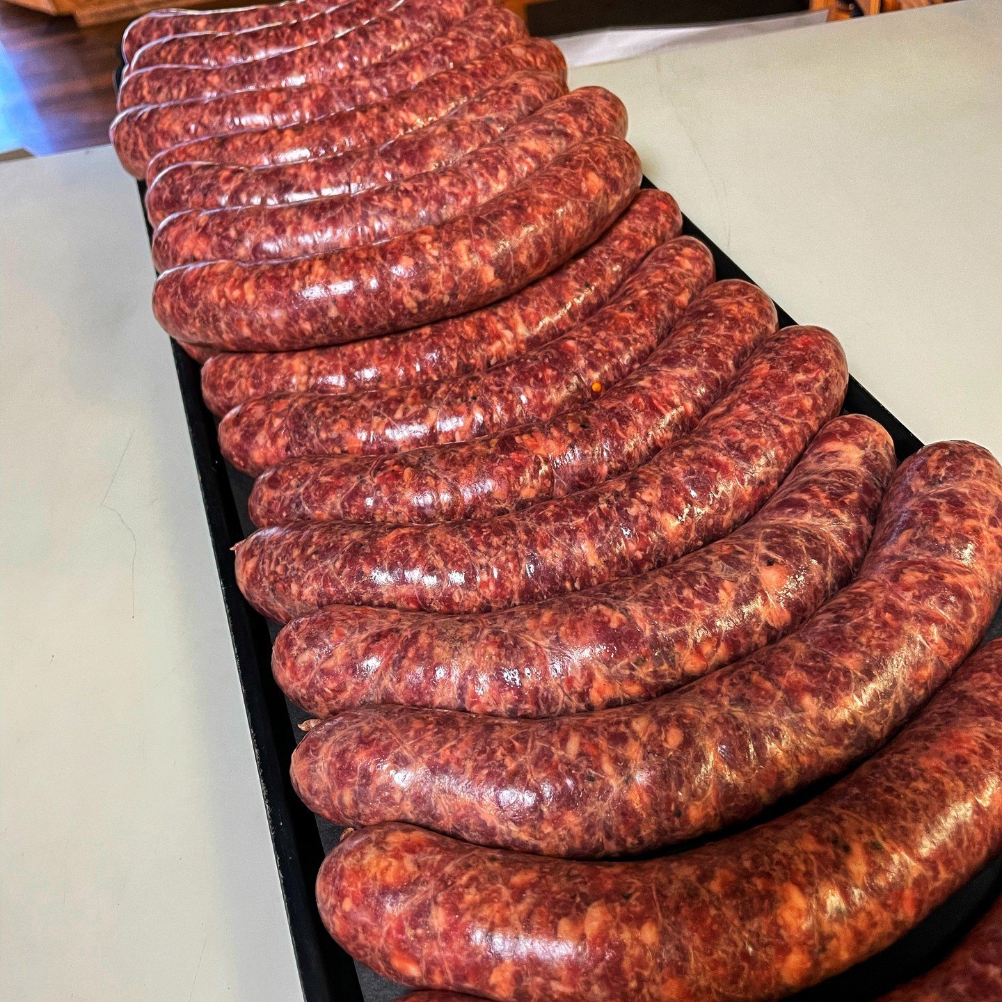 SAUSAGE PASSPORT SPECIAL- This week we&rsquo;re featuring a sausage we have offered, but it deserves a highlight. Elk Italian is full of all-natural elk and Berkshire pork, both raised antibiotic-free too ;)
Excellent choice for the grill, or to add 