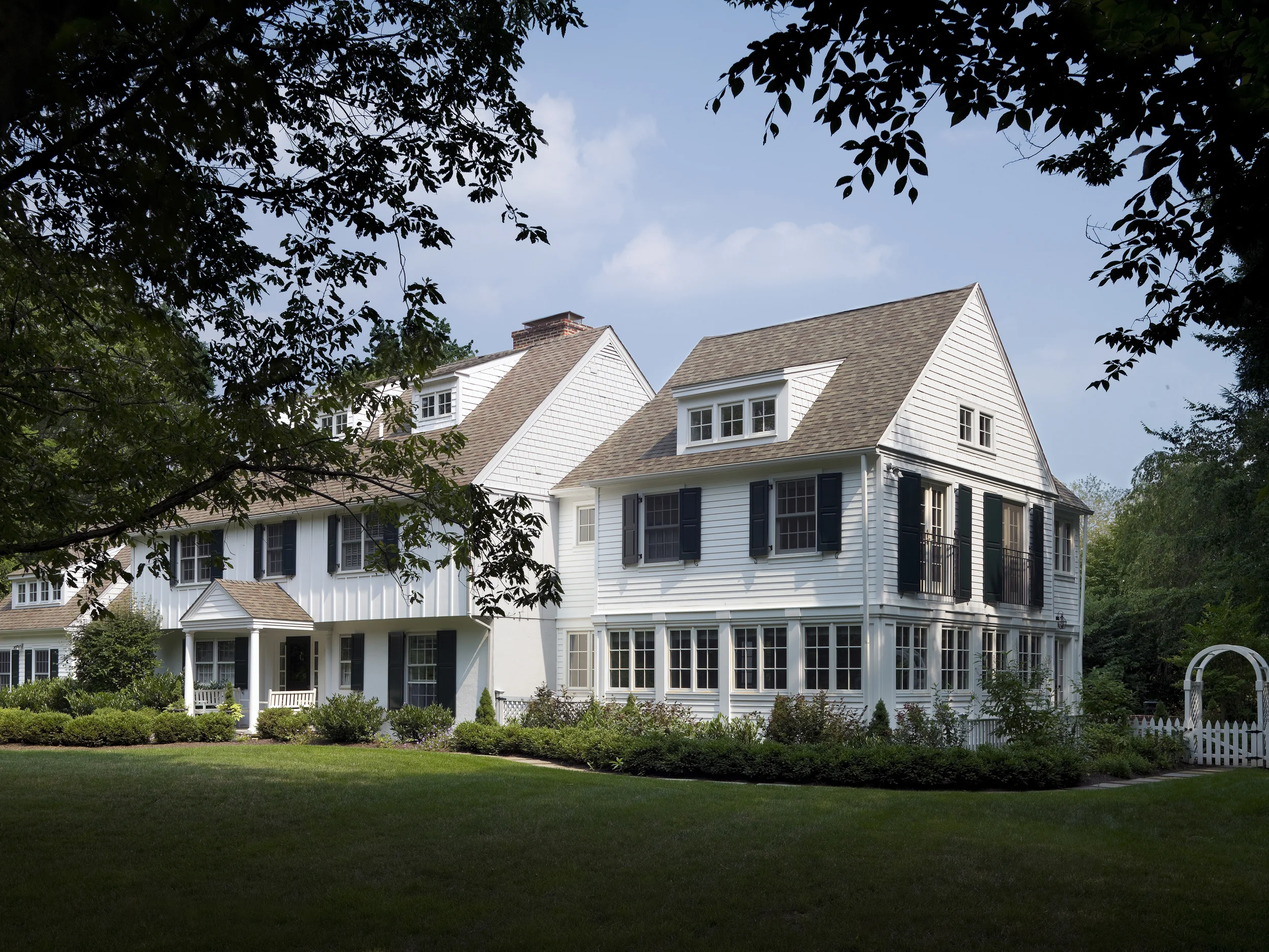 283 Clark Residence 01.jpg