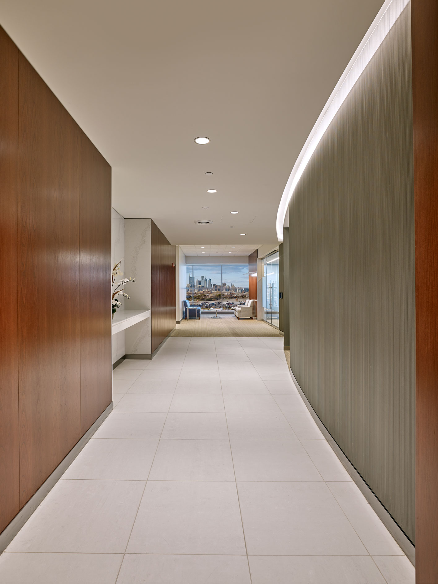ComcastSpectacoreExecutiveSuite-05.jpg