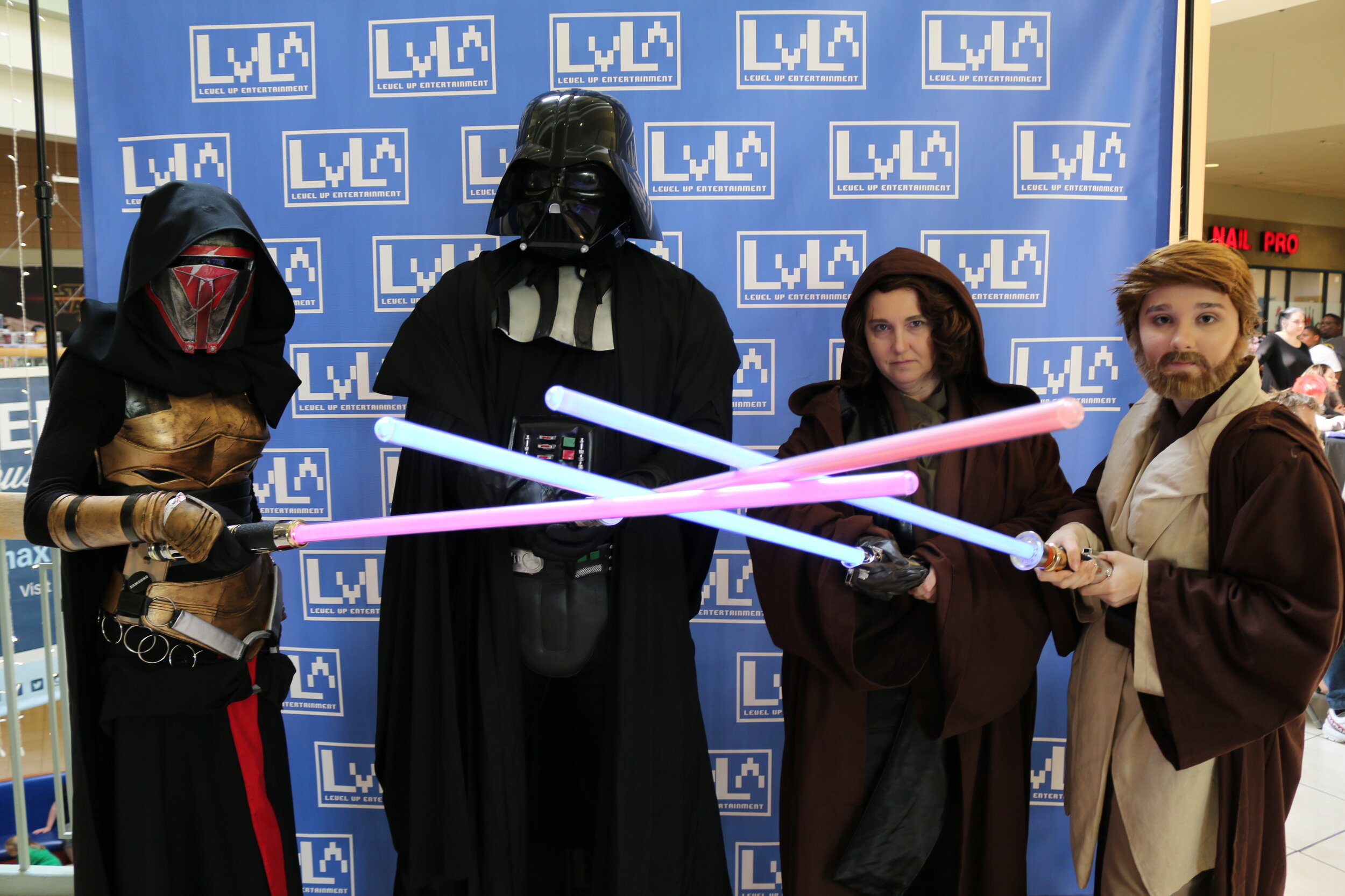  Emily, RStewie and more as Star Wars Character at Free Comic Book Day on May the 4th 2019. 
