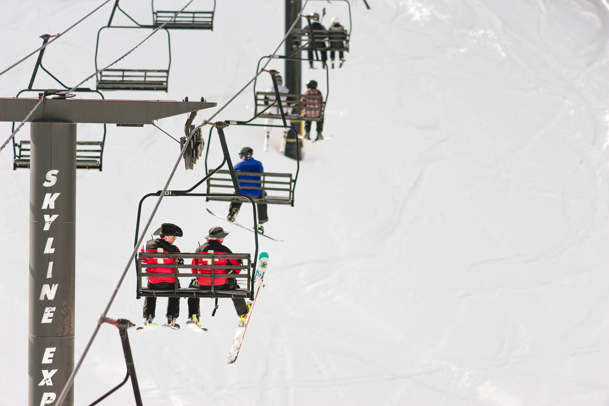 skiiing