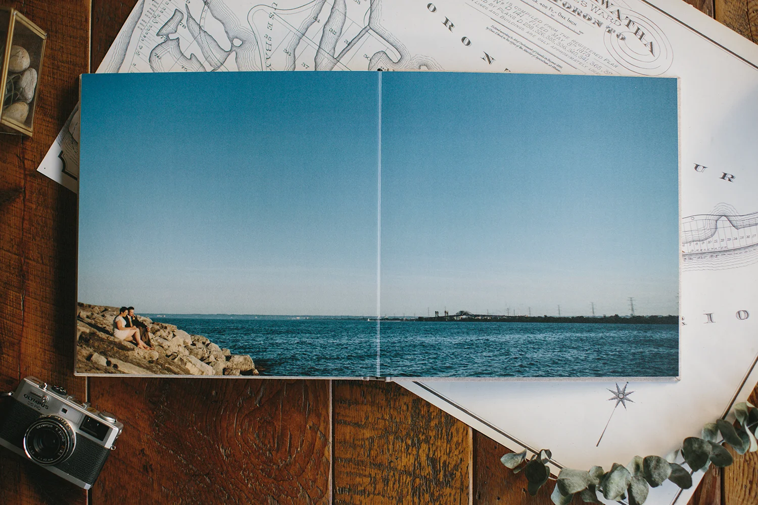album-designer-toronto-design-work-wedding-album-custom-and-affordable-linen-fine-art-album-layflat-layout-designs-minimalist-beautiful-toronto-wedding-photographer-ryanne-hollies.jpg