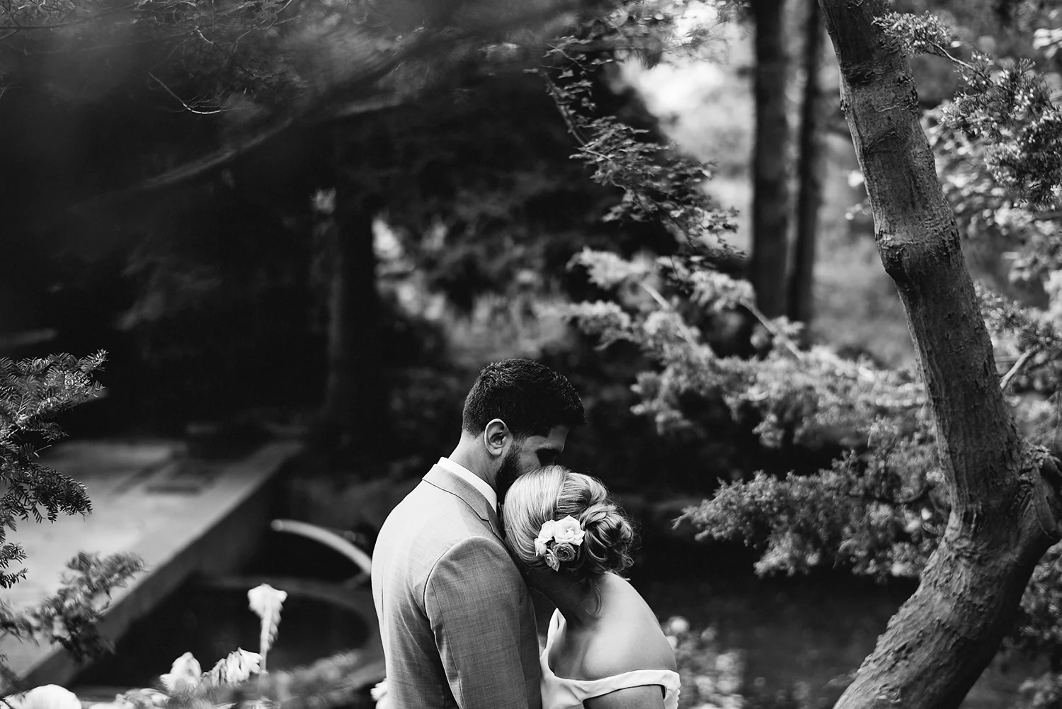 Graydon-Hall-Manor-Wedding-Toronto's-Best-Wedding-Photography-Ryanne-Hollies-Intimate-Small-Modern-Colourful-Wedding-groom-and-bride-portraits-intimate-sweet-natural-best-wedding-portraits.jpg