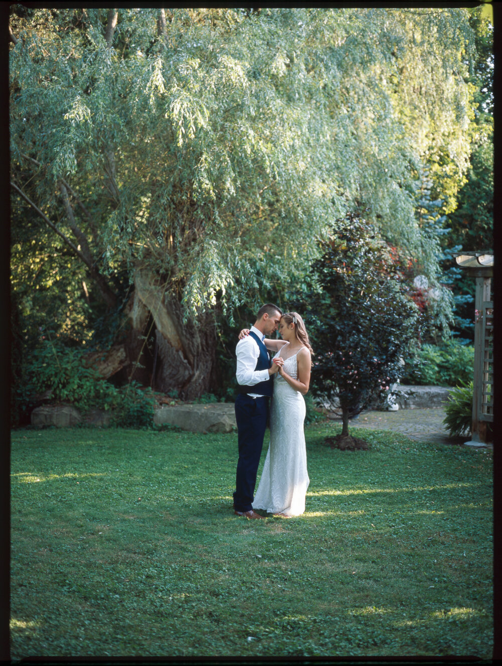 116-Osgoode-Hall-Elopement-Toronto-Wedding-Photographer-55.jpg