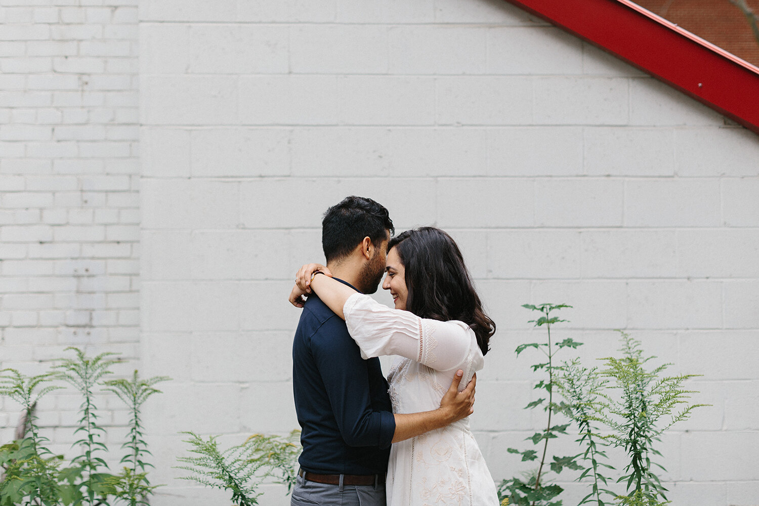 engagement-location-ideas-toronto-casa-loma-spadina-house-engagement-session-elopement-photographer-27.jpg