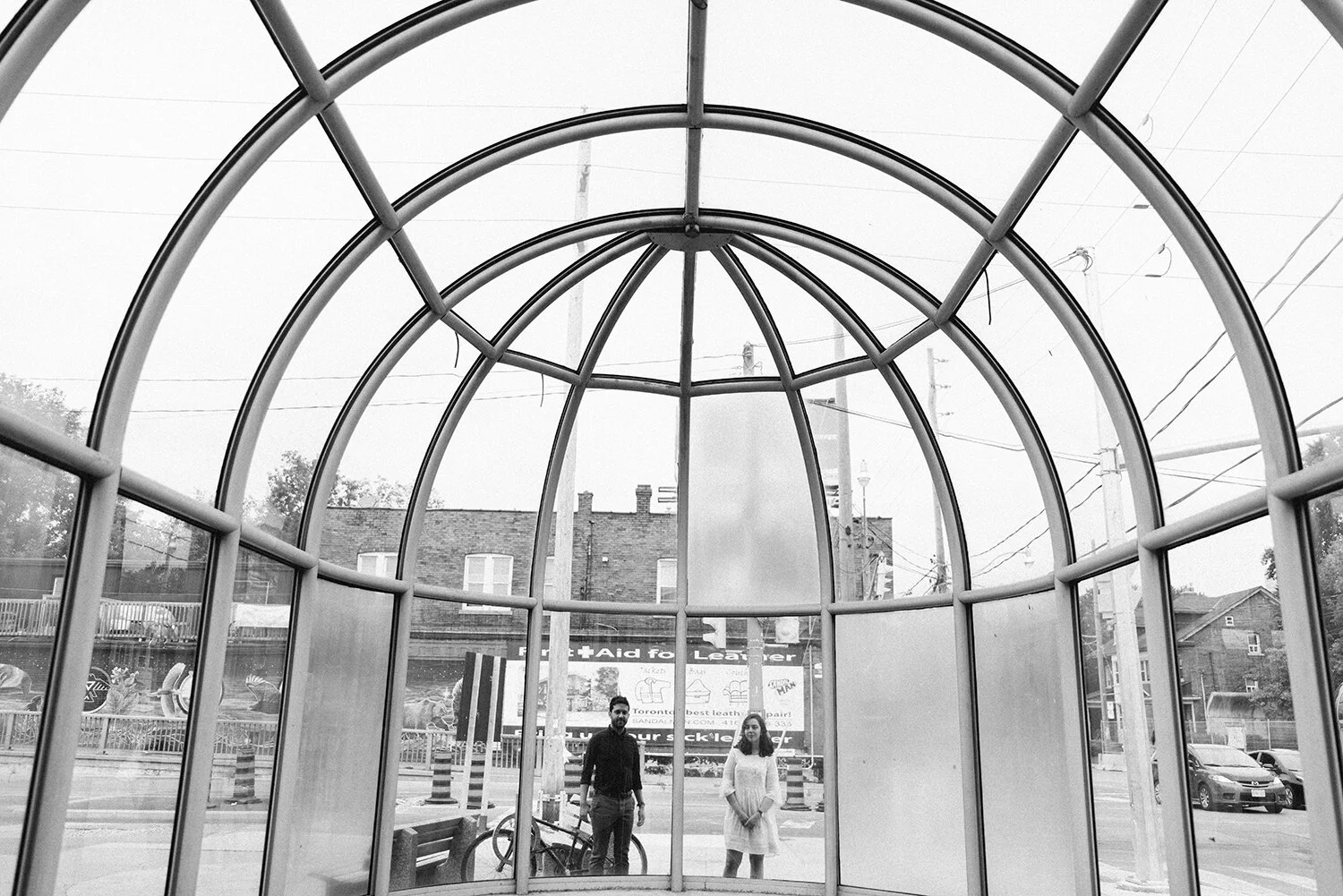 engagement-location-ideas-toronto-casa-loma-spadina-house-engagement-session-elopement-photographer-39.jpg