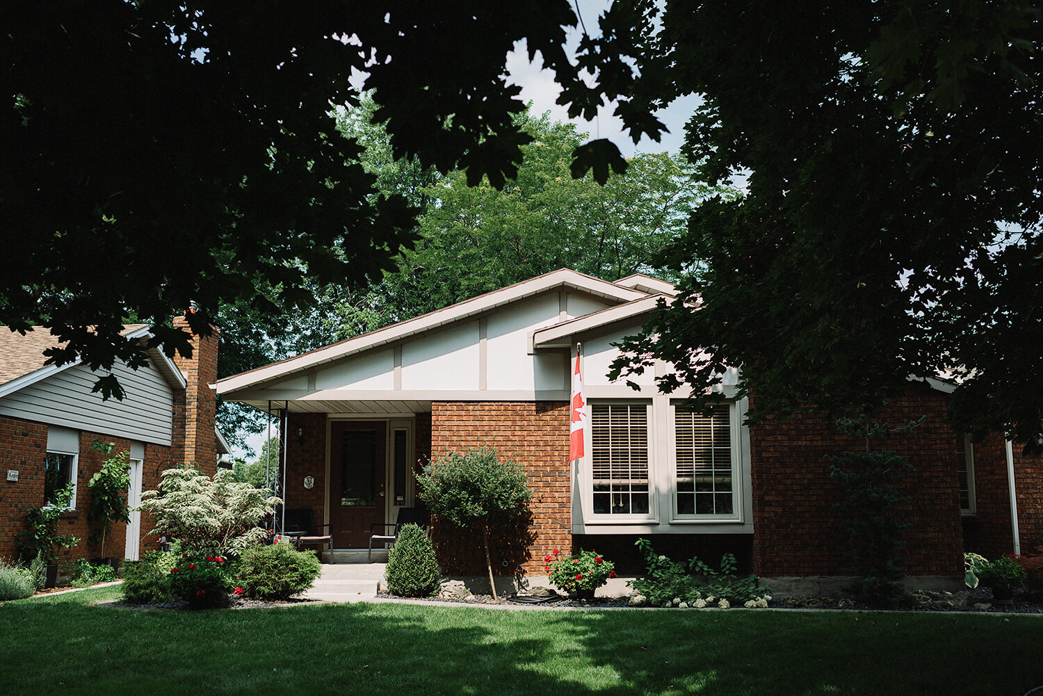micro-wedding-backyard-family-only-elopement-rural-ontario-chatham-kent-london-best-film-wedding-photographer-3.JPG