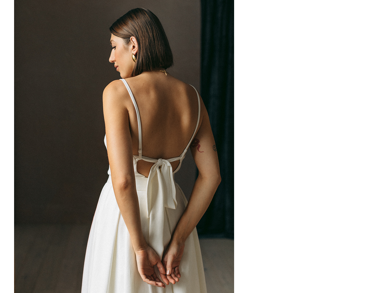 Toronto-Bridal-Boutique-Dress-Designer-Collection-Lookbook-Campaign-Aurelia-Hoang-2021-Fashion-18.PNG