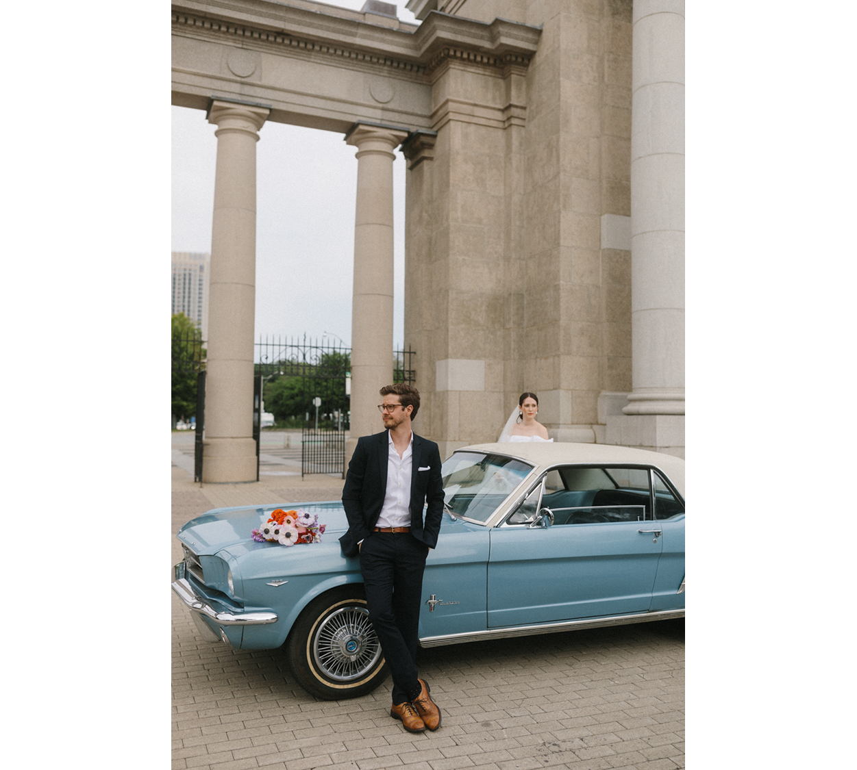 downtown-toronto-rooftop-elopement-vintage-inspiration-58.PNG