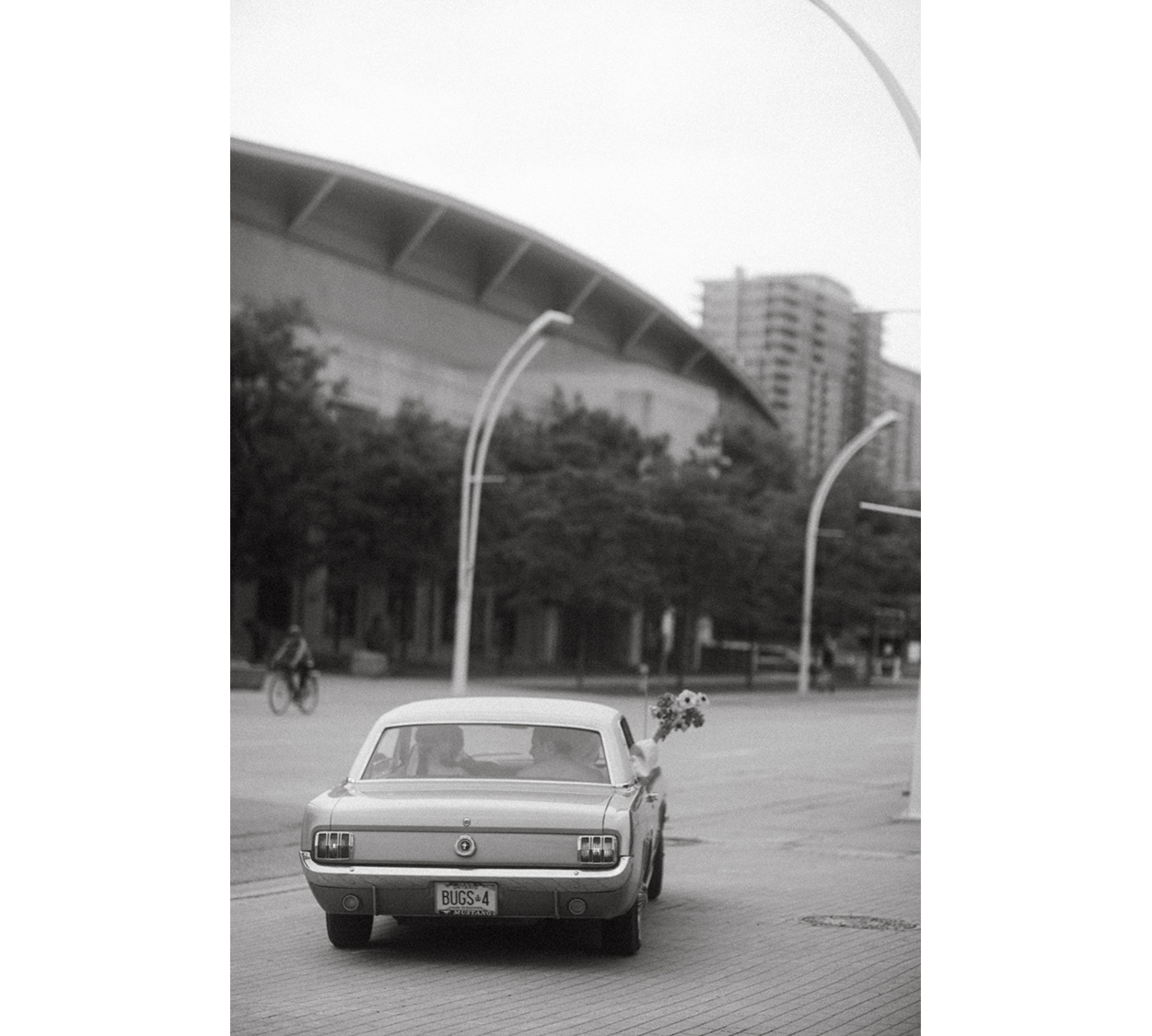 downtown-toronto-rooftop-elopement-vintage-inspiration-67.PNG