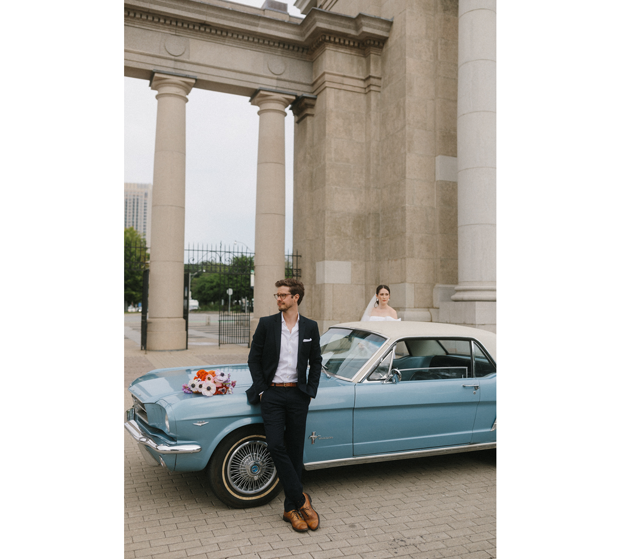downtown-toronto-rooftop-elopement-vintage-inspiration-58.PNG