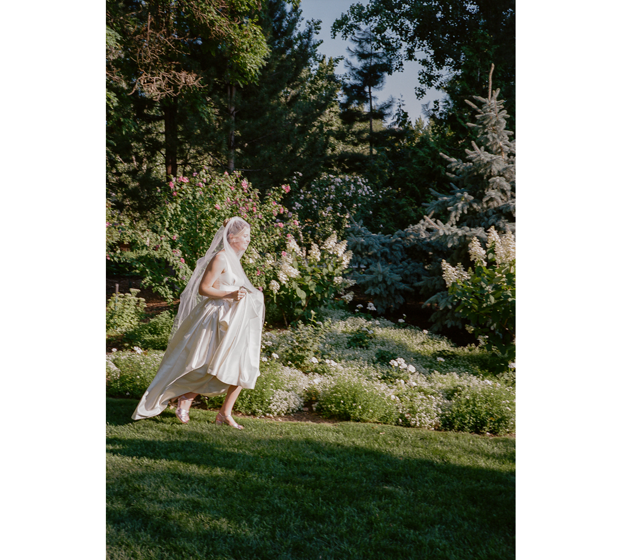 Linden-Gardens-Wedding-Venue-Okanagan-Penticton-Photography-Film-Analog-26.PNG