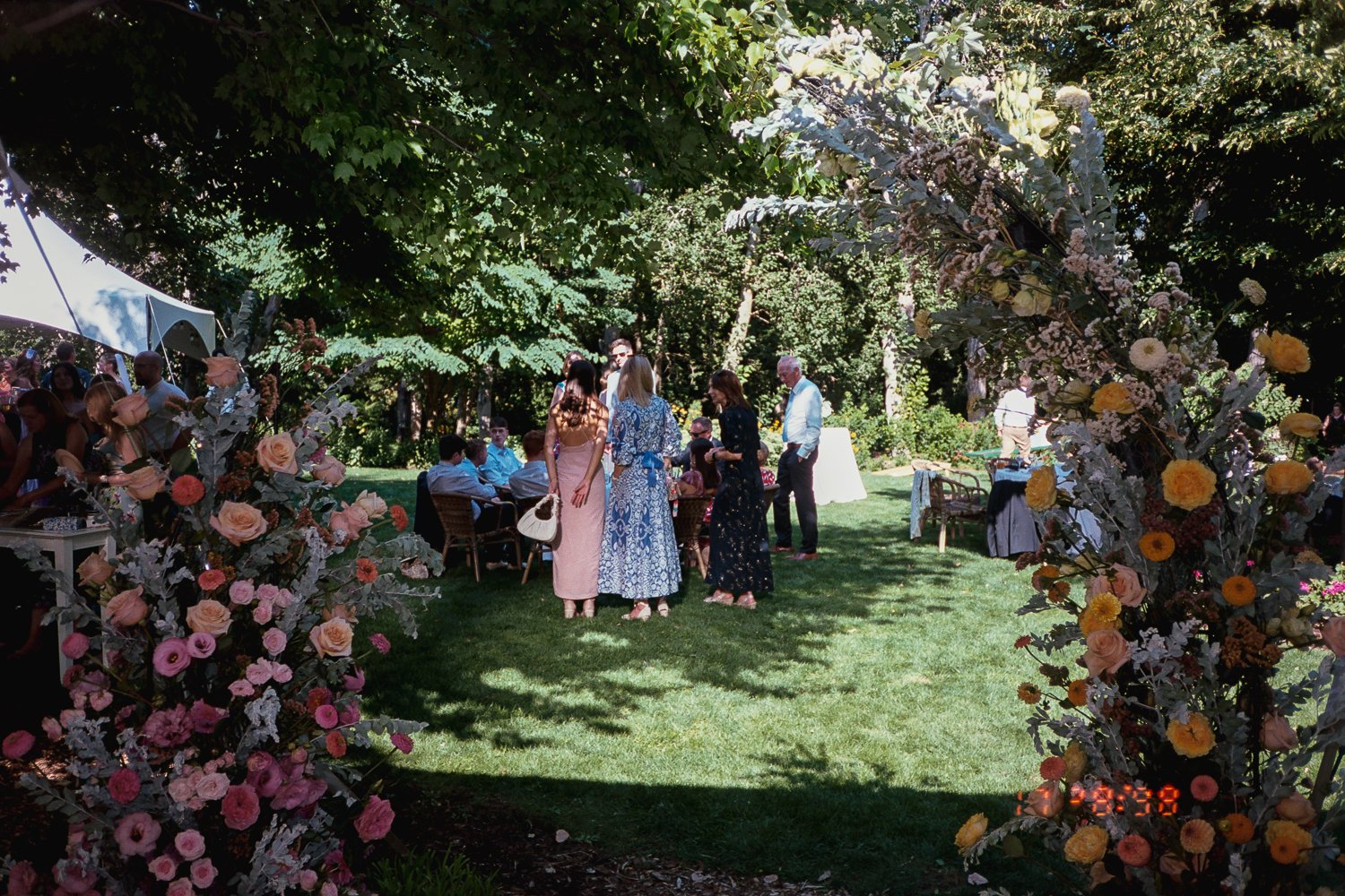 Linden-Gardens-Wedding-Venue-Okanagan-Penticton-Photography-Film-Analog-49.JPG