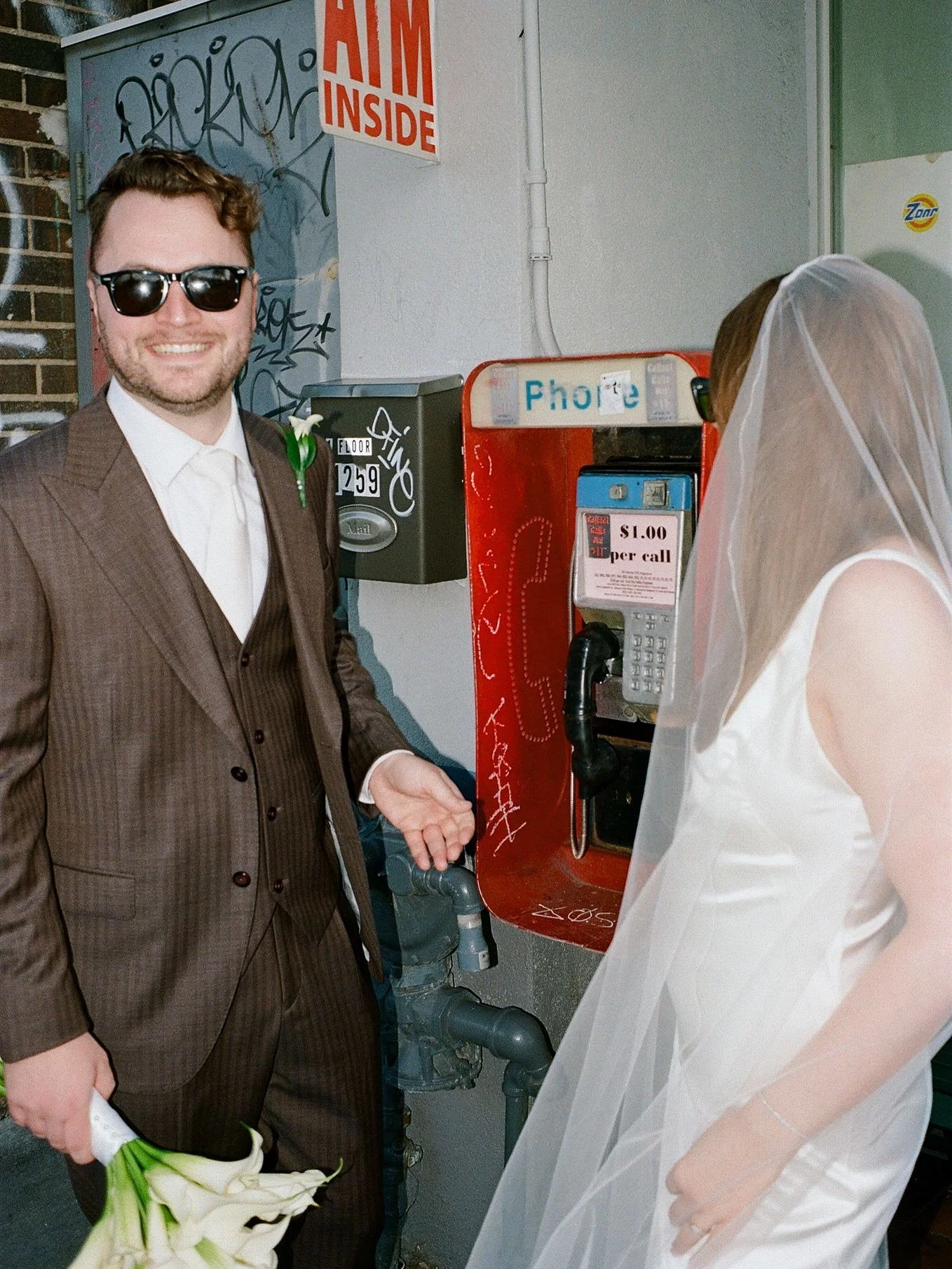 A backyard wedding ceremony with dinner at their local spot in Corso Italia ☕️🍝

#torontowedding #analogweddingphotographer #torontofilmweddingphotographer #torontoweddingphotography #backyardwedding #restaurantwedding #filmweddingphotographer #calg