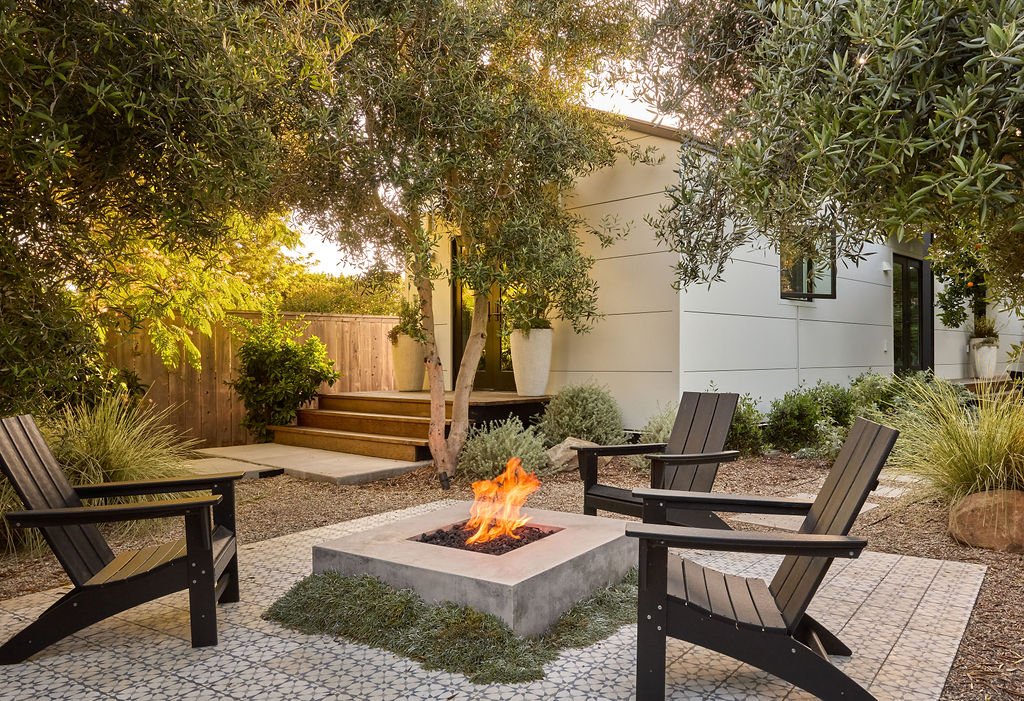 BryanADU_HayleyBridgesDesign_SantaBarbara - Exterior 7.jpg