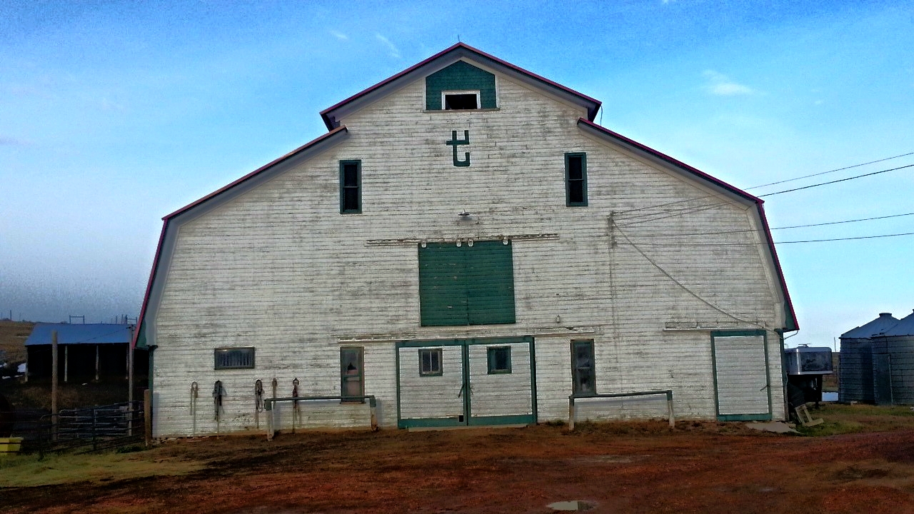 The Mankin Barn lies just outside of Gillette, Wyoming