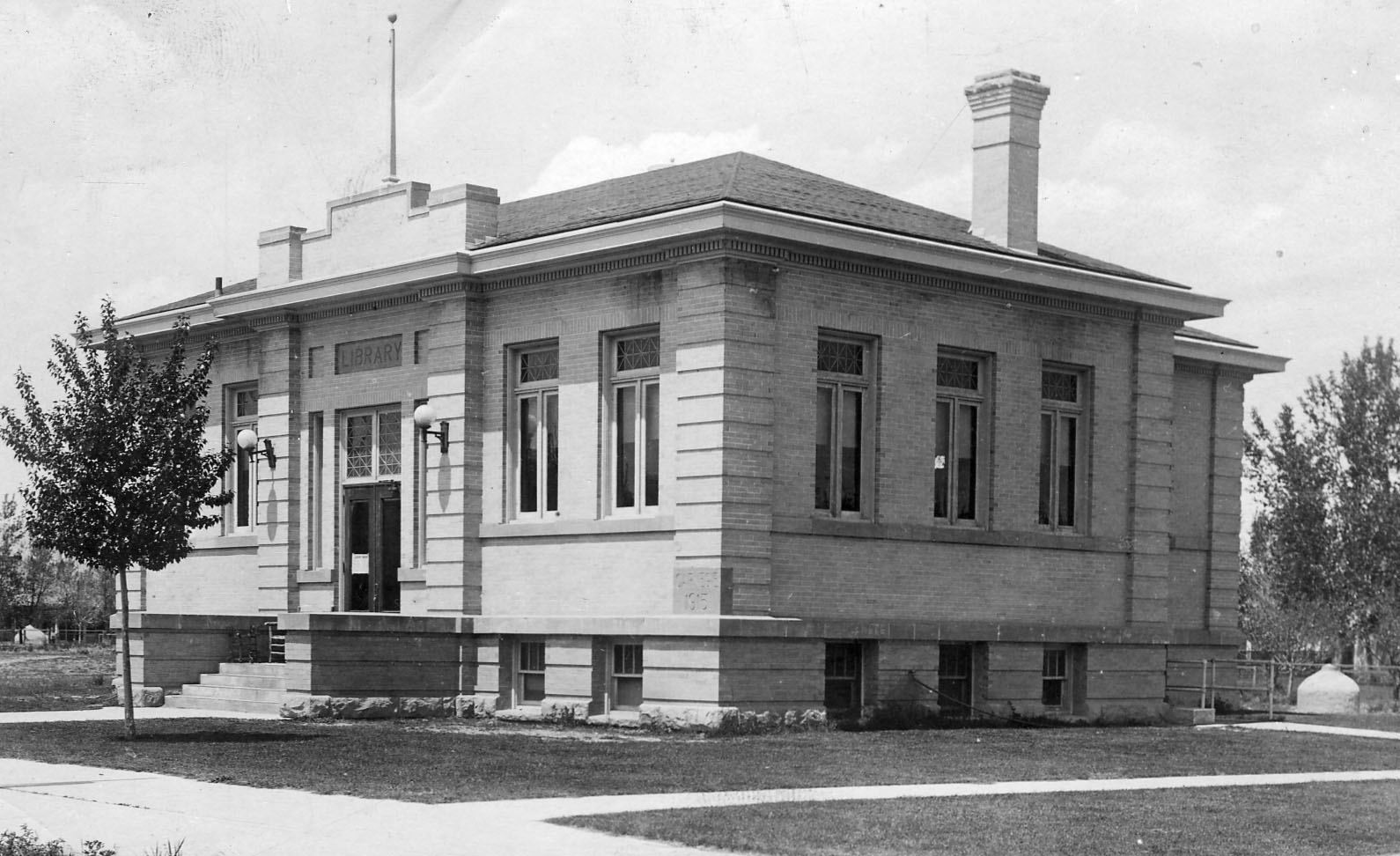 The original Park County Public Library Carnegie building was demolished in 1965.