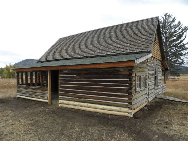 Andy Chambers Homestead Cabin