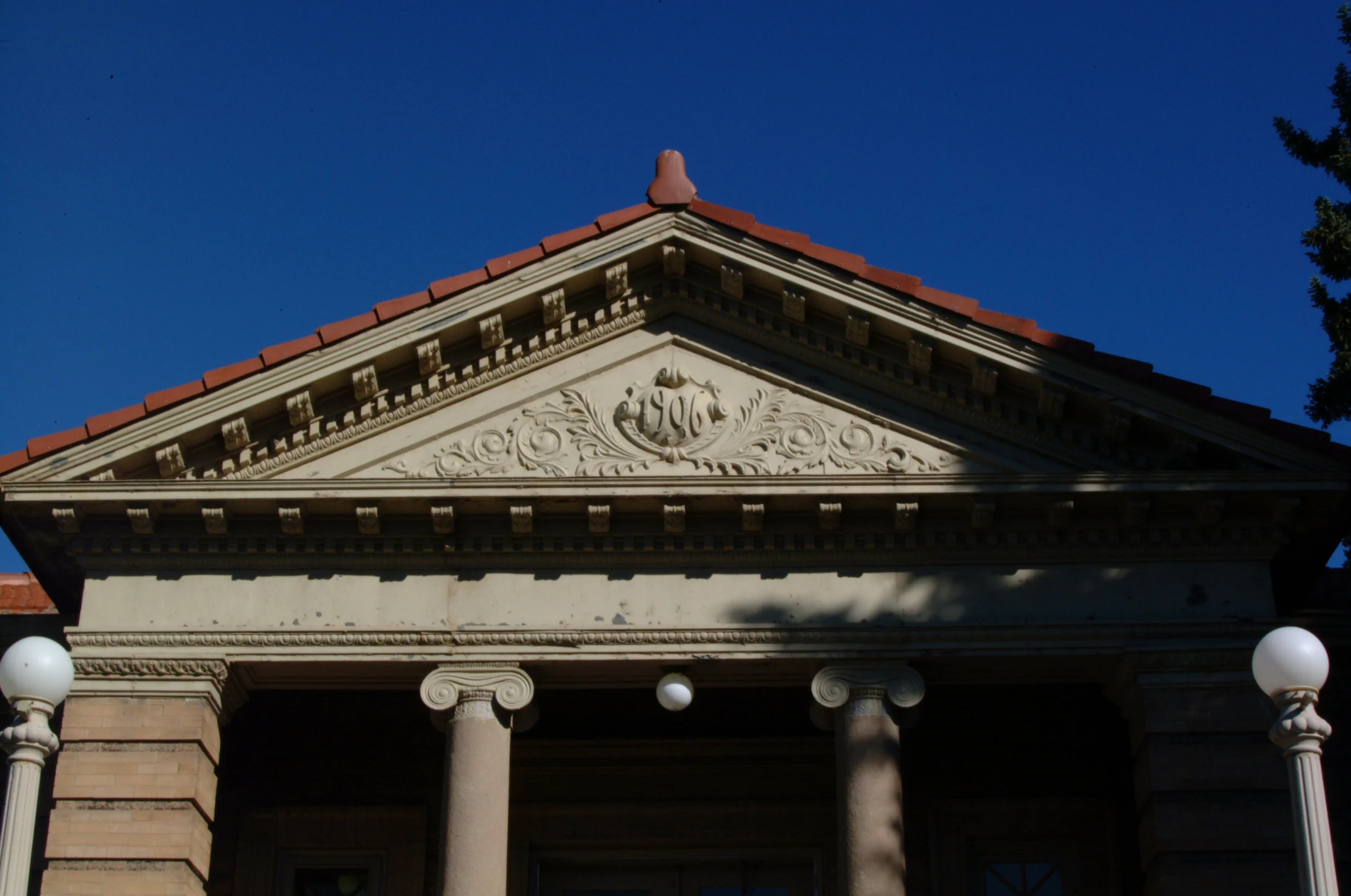 Green River's Carnegie library features a bold Classical Revival style that was popular in the United States in the early 20th century.