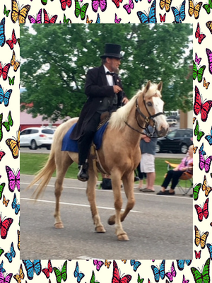 abe-lincoln-dolly-parade.png