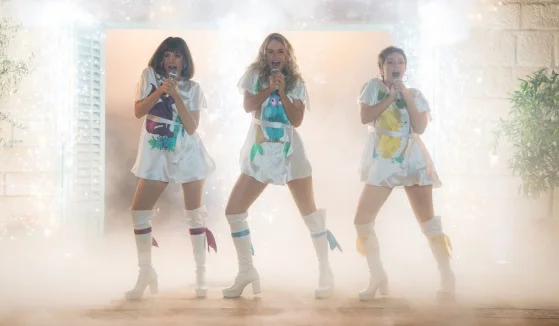 Mamma Mia 2.jpg