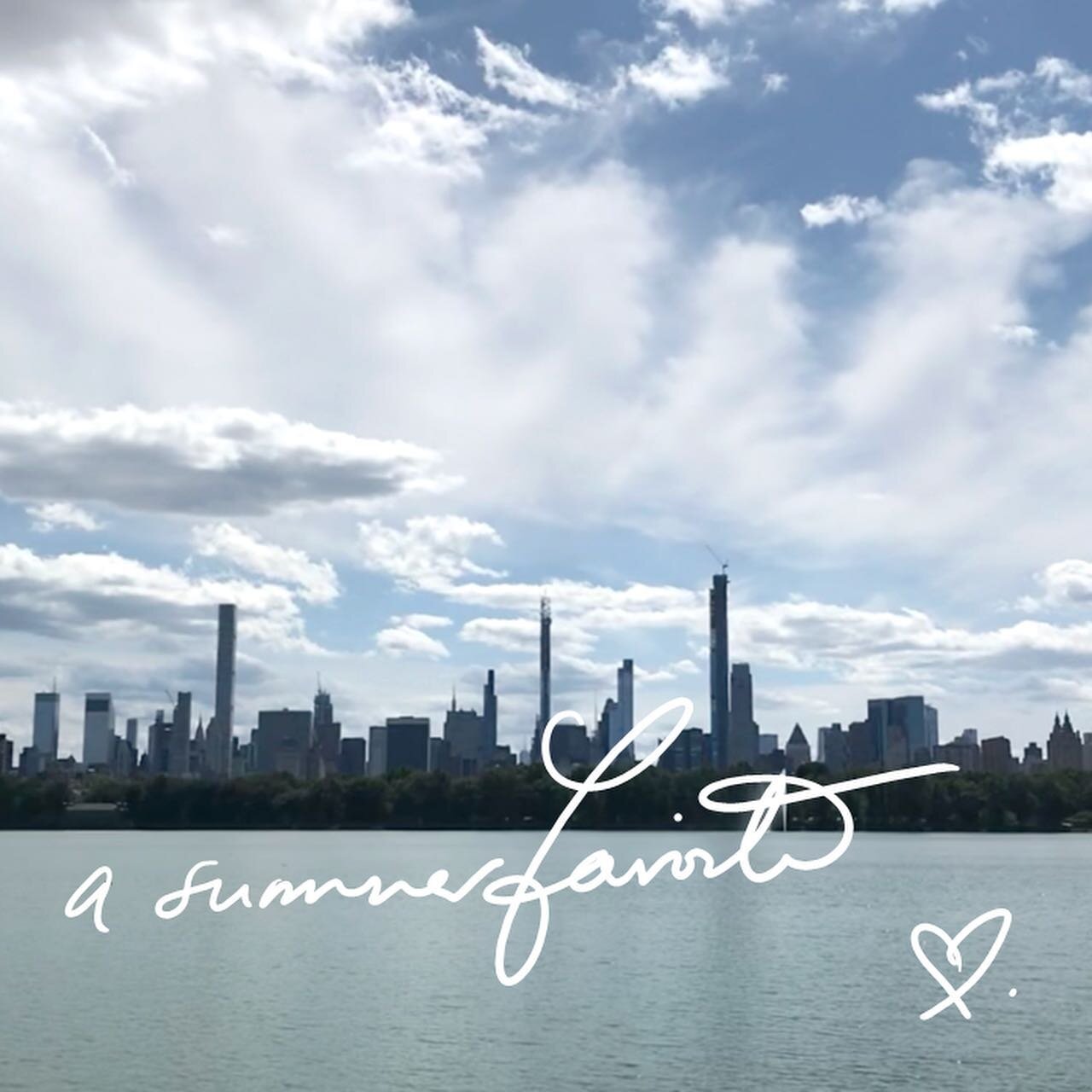 one of my favorite summer spots ☀️🥰

#newyork #nyc #ny #newyorkcity #reservoir #summer #travel #beautiful #places i love to loop this spot, it is across from cooper hewitt ❤️ (actually, i also love it in winter, too.) On the to do list to return to,