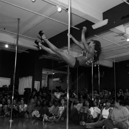 #FitnessFlow: Black Girls Pole Edition