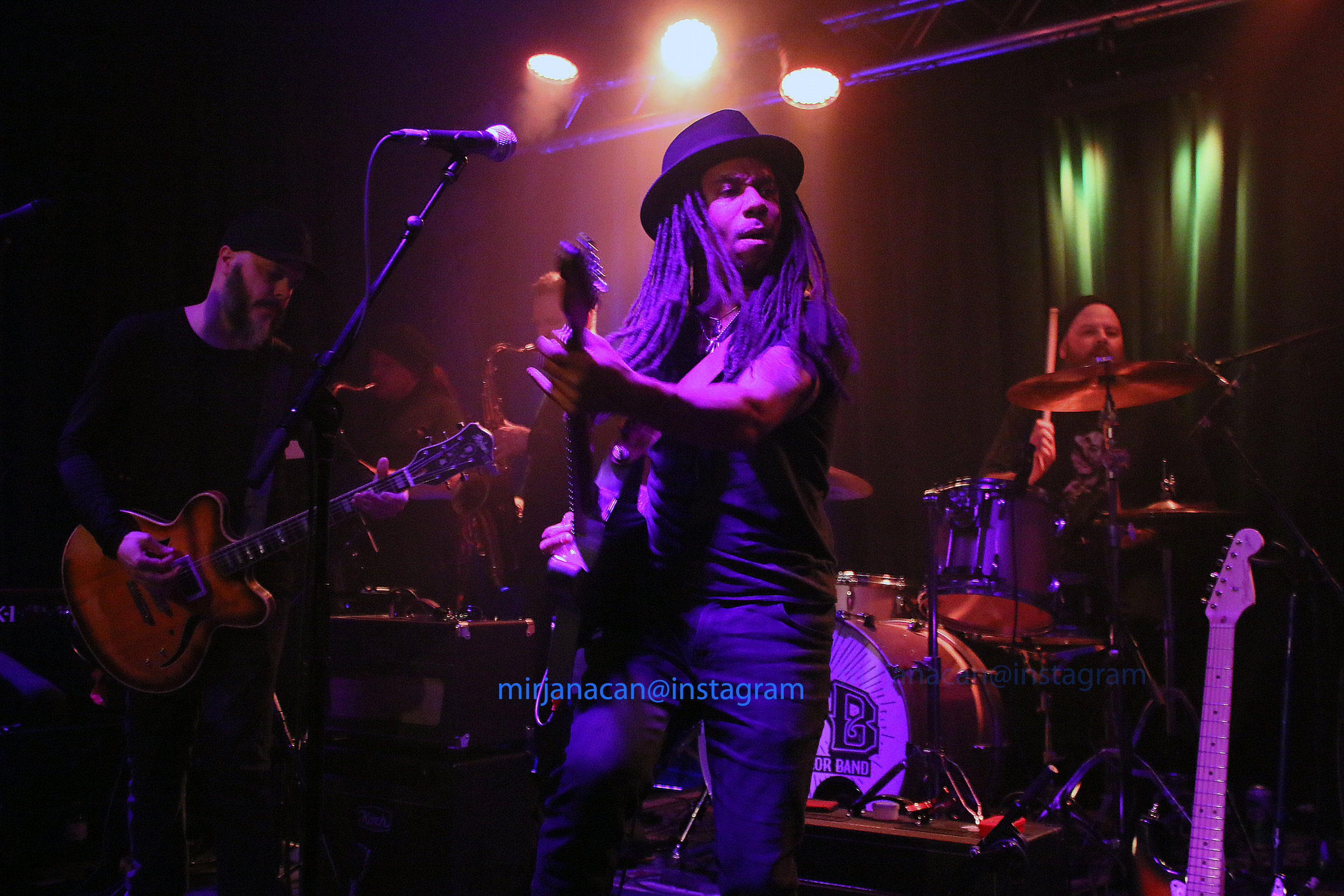 Julian Taylor Band (501) copy 2.jpg