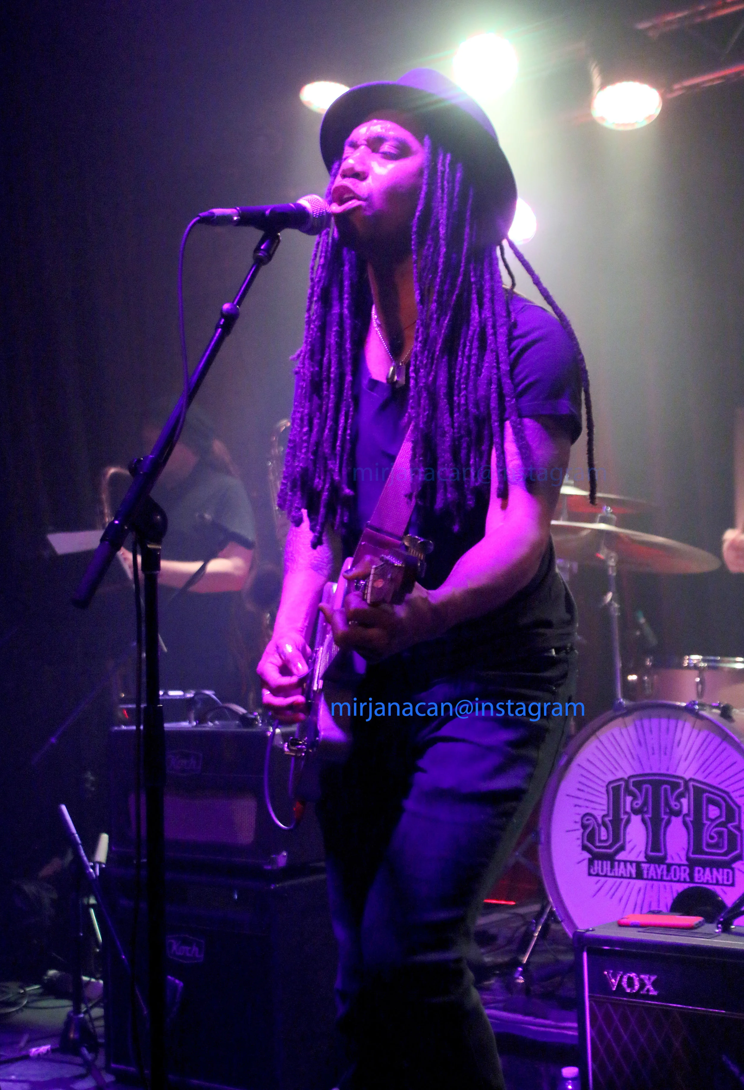 Julian Taylor Band (571) copy 2.jpg