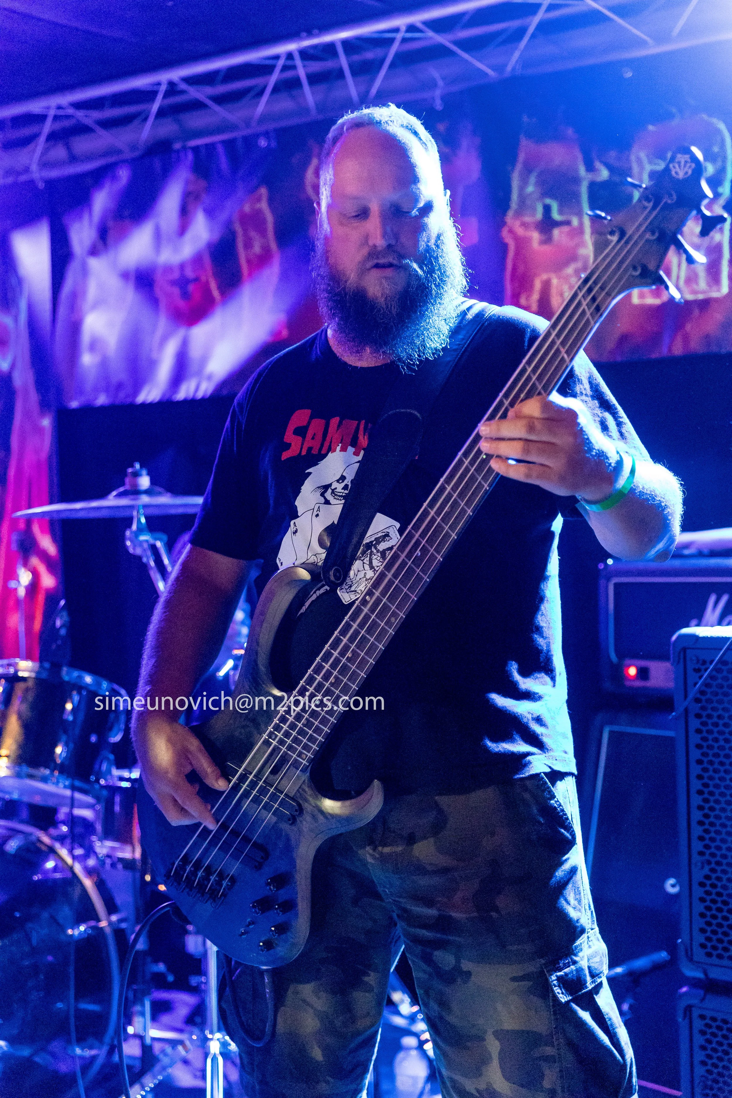 dead silent-6125 copy.jpg slowcity.jpg