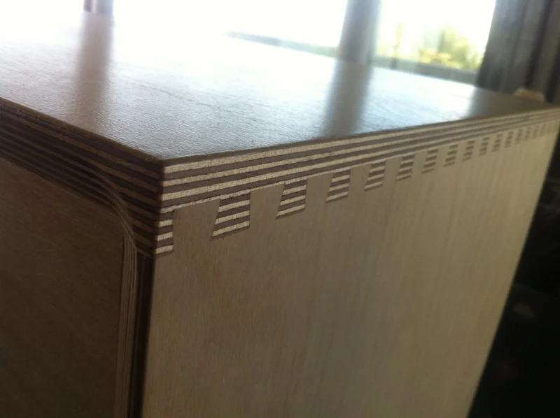 Ply dovetail cabinet detail