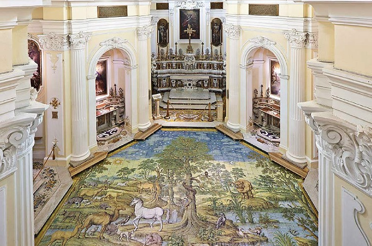 La chiesa di San Michele Arcangelo, CAPRI, ITALY