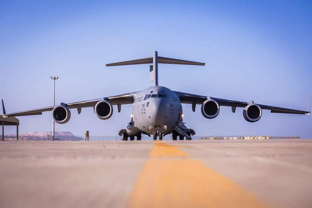 a-us-air-force-boeing-c-17-globemaster-iii-arrives-9dc5f3-1024.jpg