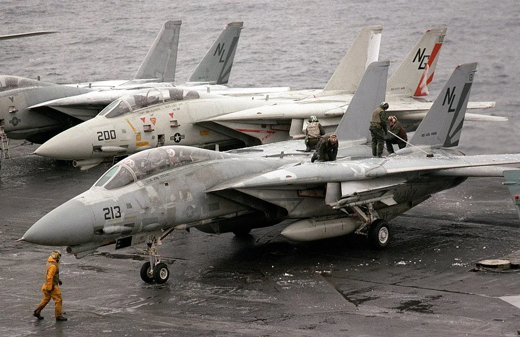 F-14As_VF-111_on_USS_Carl_Vinson_(CVN-70)_1987.JPEG