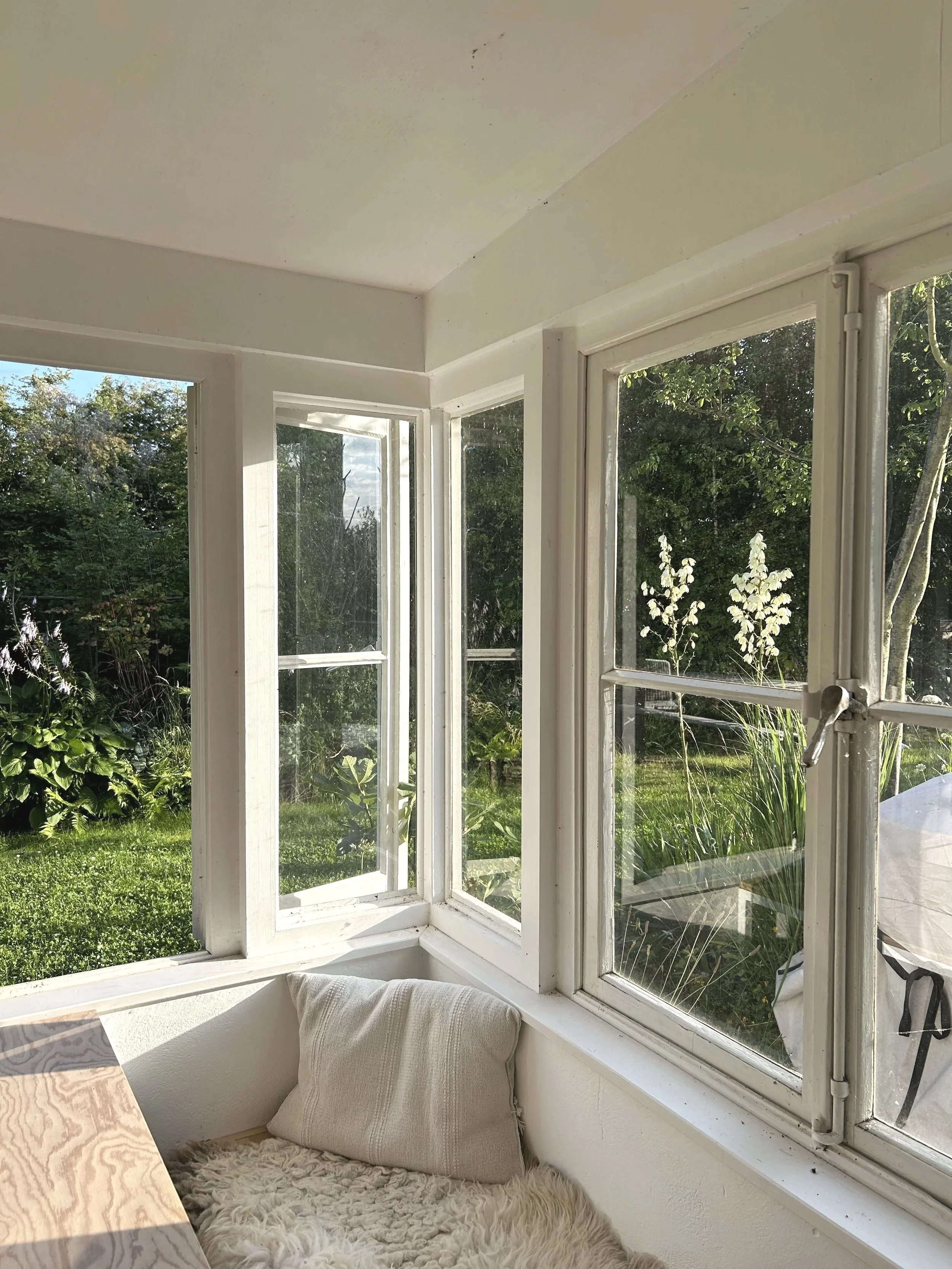 Material_alte Fenster_Vorlaube.jpg