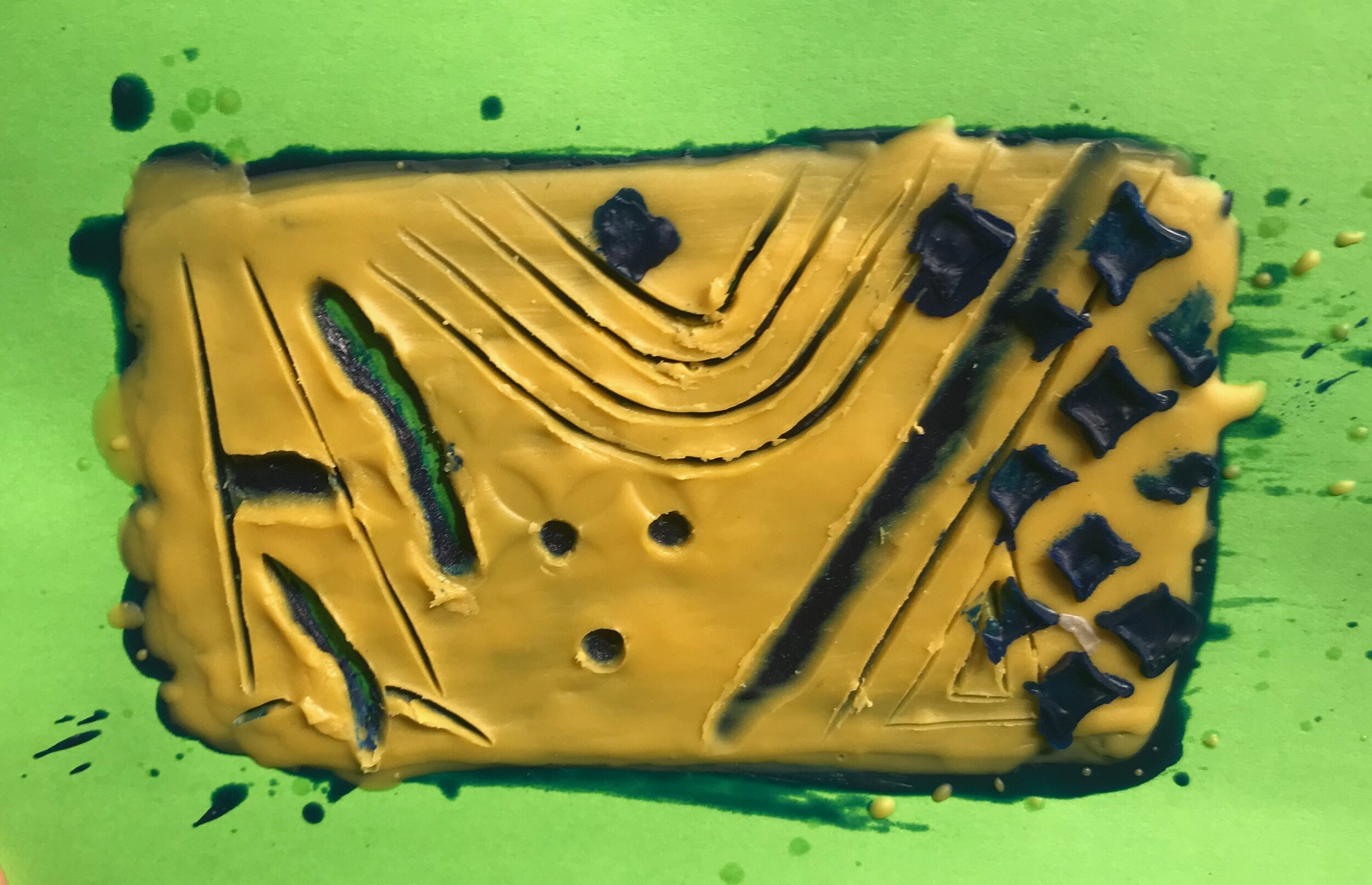 Sgrafitto in Wax