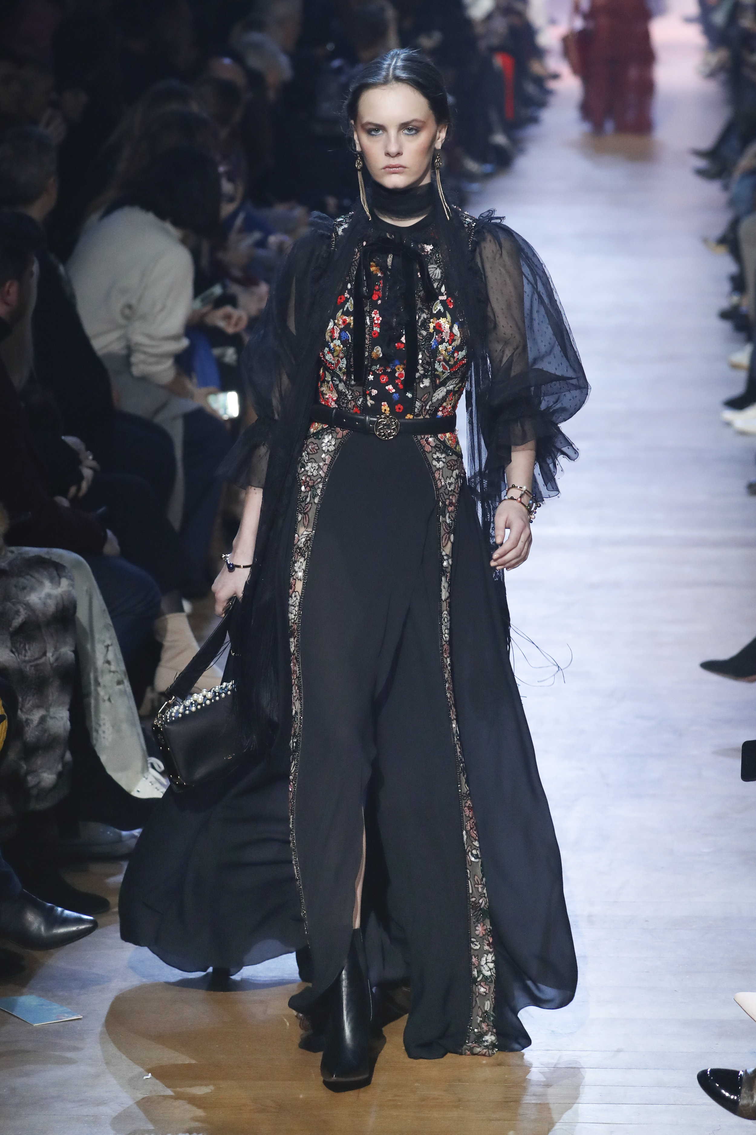 Elie-Saab_ful_W_F18_PA_088.jpg