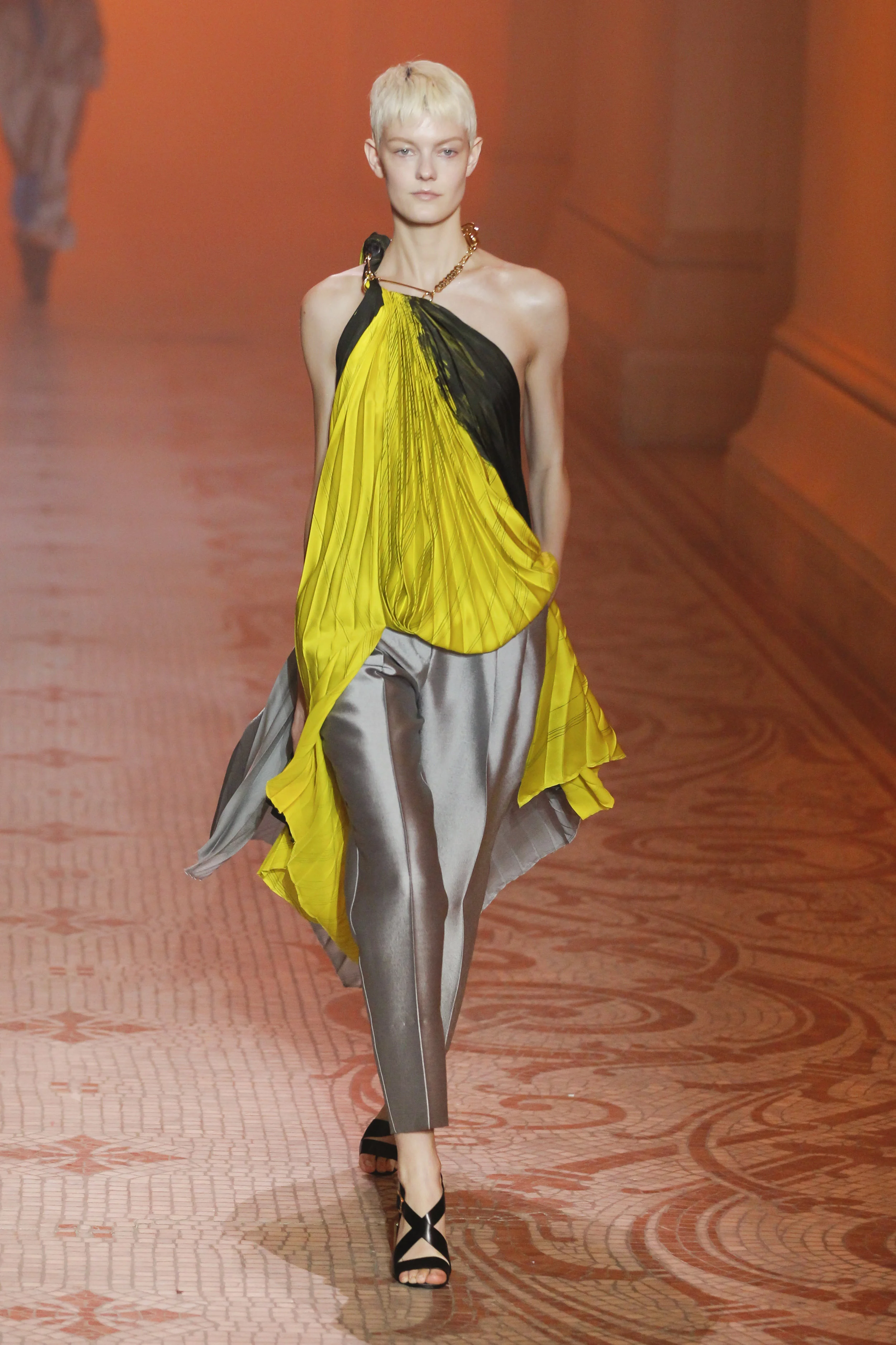 Poiret_ful_W_F18_PA_051.jpg
