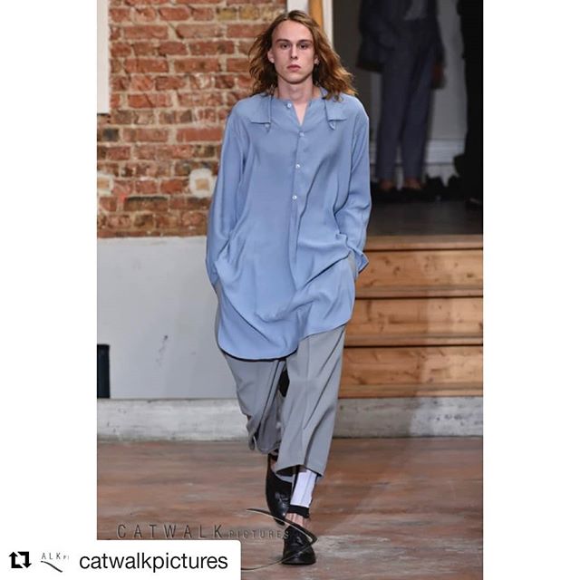 #Repost @catwalkpictures @nelly_the_photographer
・・・
The menswear shows have just started in #Paris and #Catwalkpictures is covering them all&hellip; Let&rsquo;s take a look at some less well known presentations like the french #LouisGabrielNouchi ho