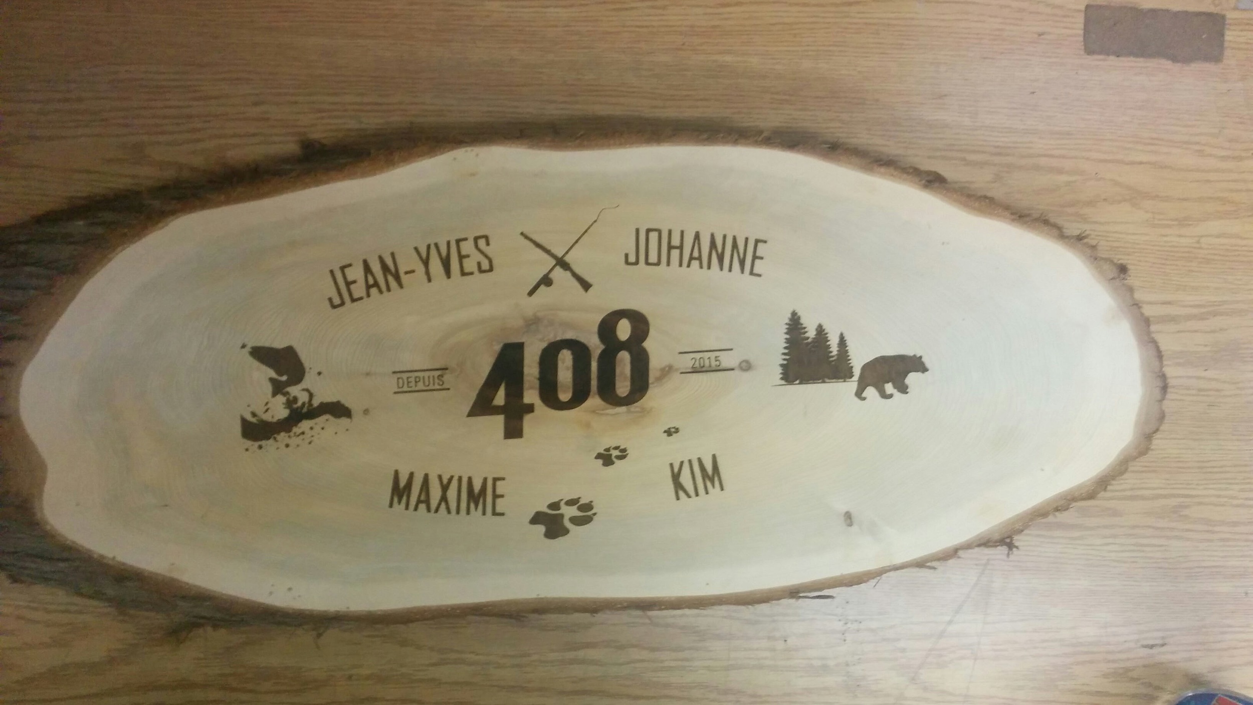 Laser engraved log