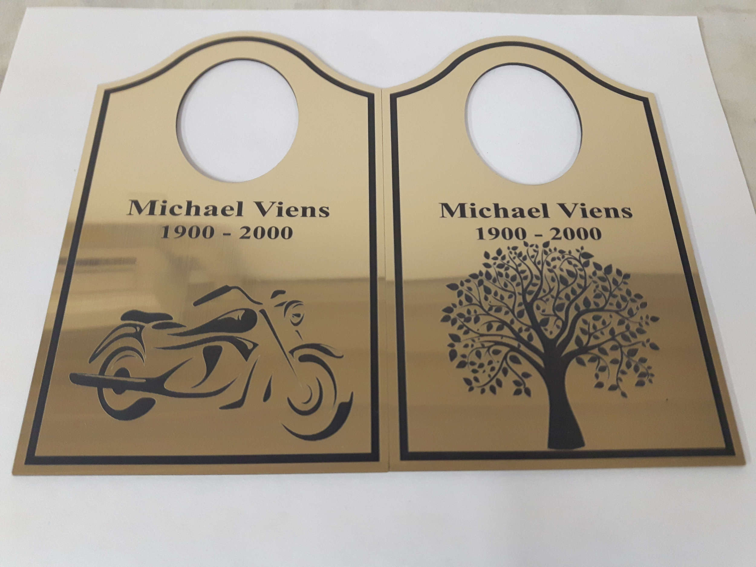 Gold plastic tags with different drawings