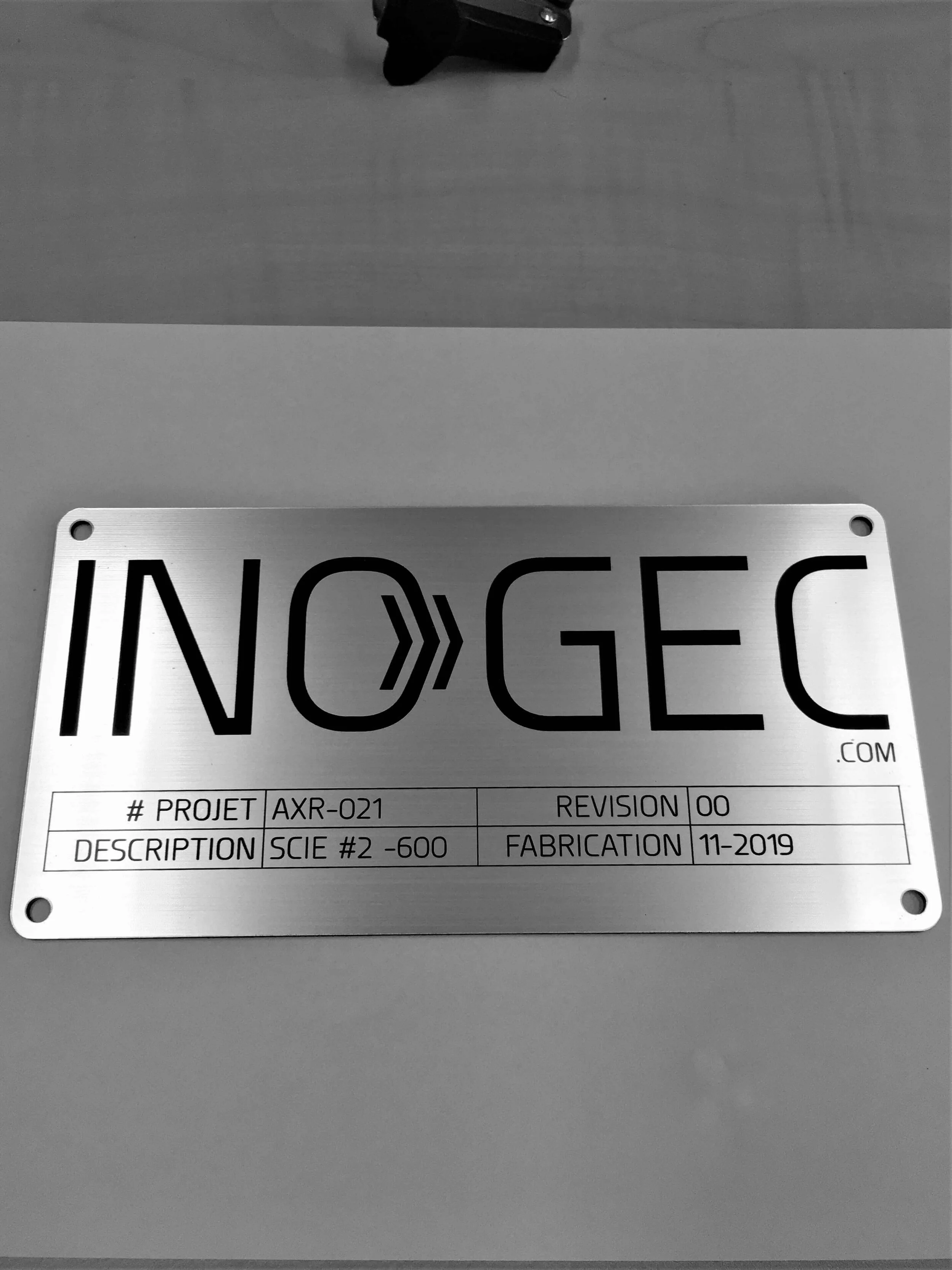 Laser Marking & etching on stainless steel, metal and aluminum