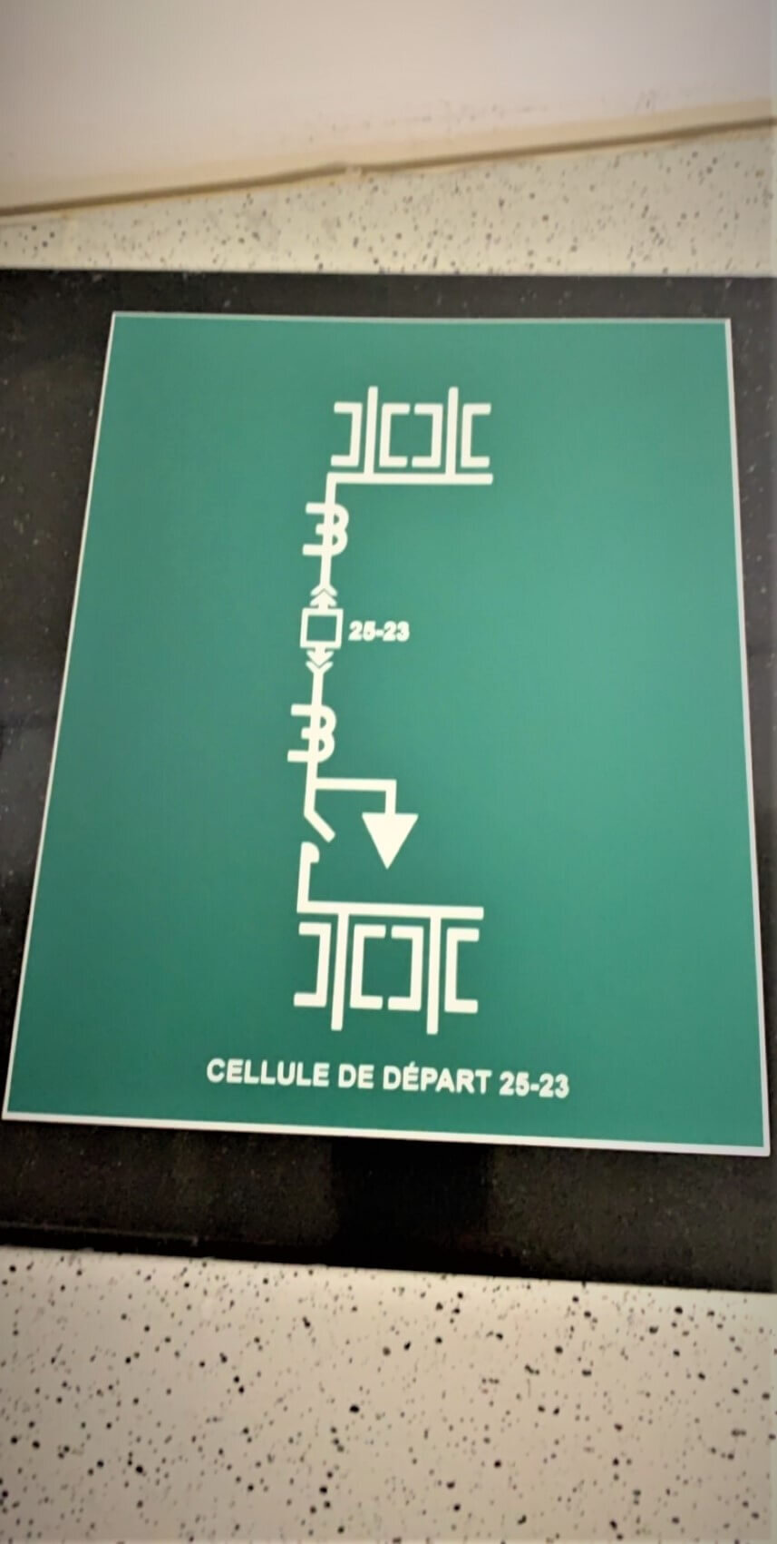 Plaque d'identification domaine électrique