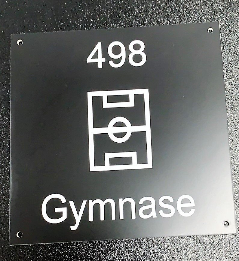 Identification de différents gymnase d'école fait par marquage Laser sur Lamicoide par Systana Gravure Laser